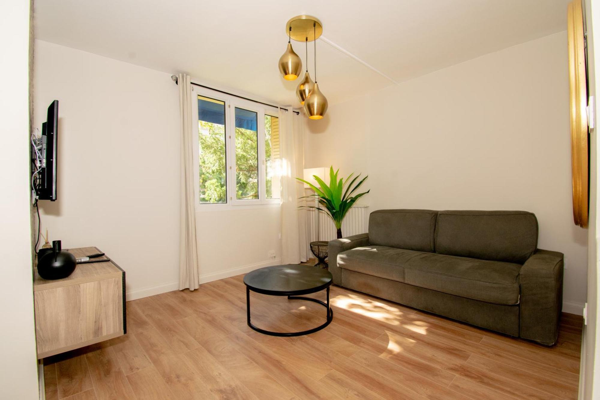 Suite Maddison Villeurbanne Exteriör bild