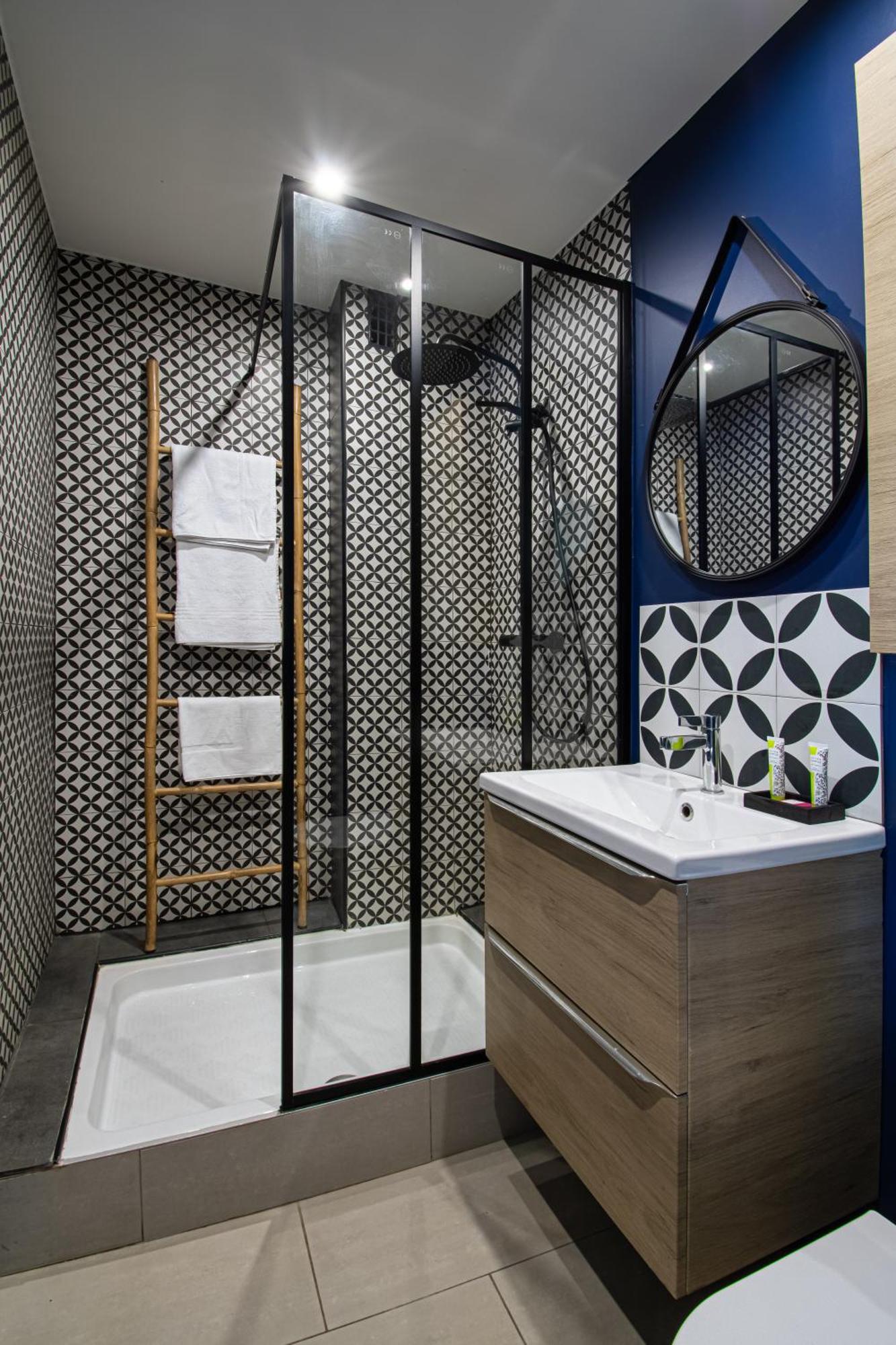 Suite Maddison Villeurbanne Exteriör bild